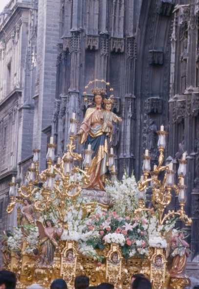 Mar�a Auxiliadora de la Trinidad. Sevilla. Foto: Rafael M�rquez